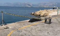 Antalya'da denizde erkek cesedi bulundu