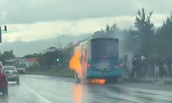 Erzurum'da otobüs bir anda alev aldı, yolcular panikle kaçtı