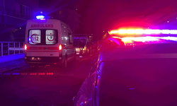 Eskişehir’de yan bakma kavgası: 3 yerinden bıçaklandı