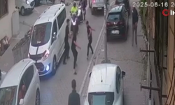İstanbul'da yol verme tartışması kanlı bitti: 2 yaralı
