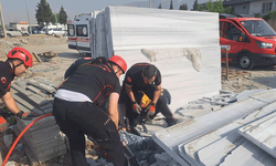 Kahramanmaraş'ta mermer bloklar devrildi: 2 yaralı