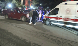 Kars'ta 4 araçlı zincirleme kaza meydana geldi: 4 yaralı