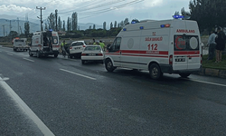 Kastamonu'da 2 otomobil çarpıştı: 5 yaralı