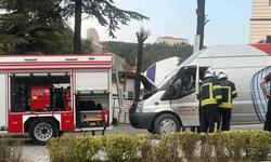 Kütahya'da seyir halindeki minibüste yangın çıktı