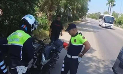 Mersin'de çalıntı motosikletle kaçmaya çalışan şüpheli jandarmanın dikkati sayesinde yakalandı
