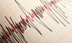 Muğla'da 5.8 şiddetinde deprem! Civar illerden de hissedildi...
