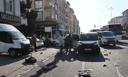 Nevşehir'de caddeye kontrolsüz çıkan sürücü kazaya yol açtı: 3 yaralı