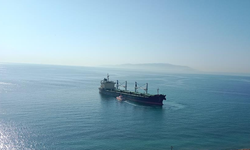 Tekirdağ’da yük gemisi karaya oturdu