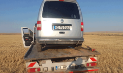 Afyon'da kontrolden çıkan ticari araç tarım alanına girdi: 3 yaralı