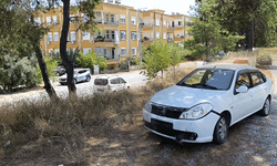 Antalya'da direksiyon başında fenalaşarak kaza yapan adam hayatını kaybetti