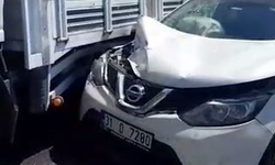 Ardahan’da kamyonet ile otomobil çarpıştı: 1 yaralı