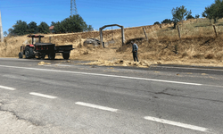 Bilecik'te tarladan toplanan samanlar yolda alev alev yandı