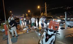 Bursa'da otomobil elektrikli motosiklete çarptı: 3 yaralı