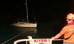Çanakkale Boğazı'nda bir tekne arıza yaptı