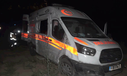 Elazığ'da sürücü hakimiyetini kaybetti ambulans şarampole uçtu