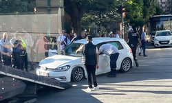 Eskişehir’in göbeğinde kaza: Tramvay otomobile çarptı