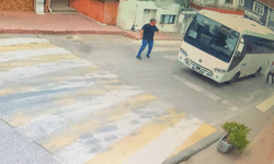 Kocaeli'de yaşlı adam minibüsün altında kaldı