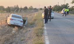 Konya'da otomobil şarampole indi: 2 yaralı