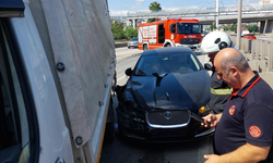 Samsun'da kamyon ile otomobil çarpıştı
