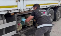 Adana'da yedek yakıt bidonunda 4 milyon TL değerinde kaçak telefon çıktı