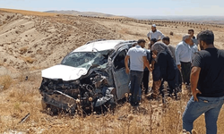 Adıyaman'da hakimiyetini kaybeden sürücü takla attı