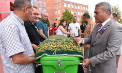Anadolu Üniversitesi’nde acı veda: Son yolculuğuna uğurlandı