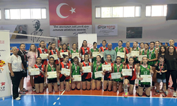 ANALİG voleybol yarı finalinde Eskişehir’den büyük başarı!
