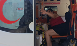 Antalya'da hafif ticari araç servis minibüsüne çarptı: 4 yaralı