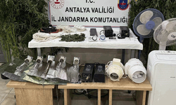 Antalya’da zehir operasyonu: Evde kenevir ve düzenek ele geçirildi