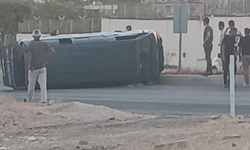 Batman'da minibüs yan yattı: 1 yaralı