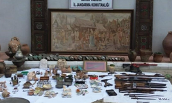 Bursa'da  jandarma tarihi eserler ele geçirdi