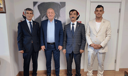 CHP’li meclis üyesi Zafer Partisi’ne geçti