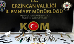 Erzincan’da tarihi eser niteliğinde bıçaklar ve fişekler ele geçirildi