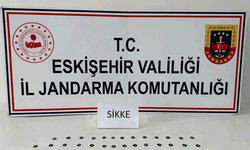 Eskişehir'de tarihi eser operasyonu: Müşteri ararken yakalandı