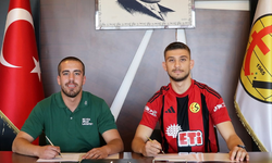 Eskişehirspor’dan savunmaya genç isim: İmzalar atıldı