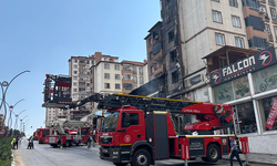 Gaziantep’te 5 katlı binada çıkan yangın söndürüldü: 23 kişi dumandan etkilendi