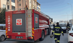 Gaziantep'te dört katlı binanın terasında yangın