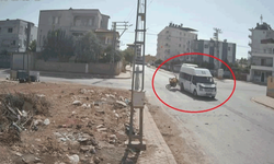 Hatay'da motosiklet minibüsle çarpıştı: 2 yaralı