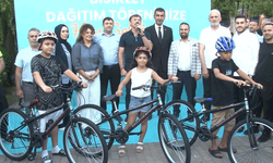 İstanbul'da 100 çocuğa bisiklet dağıtıldı