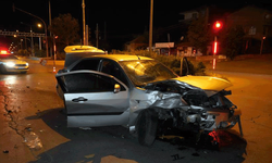 Kırıkkale'de otomobille ticari taksi çarpıştı: 3 yaralı