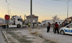 Konya'da tır ile motosiklet çarpıştı