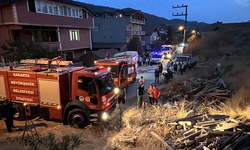 Sakarya’da elektrik direğinde yaşanan patlama yangına sebep oldu