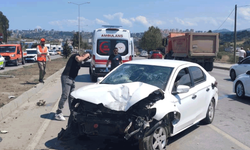 Samsun'da iki otomobil çarpıştı: 3 yaralı