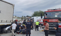 Samsun’da otomobil tırın altına girdi: 1 ölü, 3 yaralı