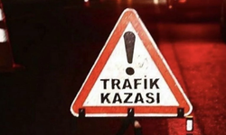 Uşak’ta otomobil tıra arkadan çarptı: 1’i ağır 4 yaralı