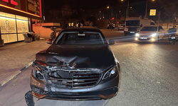 Adıyaman'da sürücü otomobile arkadan çarpıp kaçtı