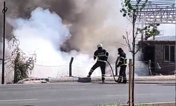 Adıyaman'da yerleşim alanına yakın çıkan yangın korkuttu