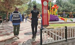 Afyon'da huzur denetimleri kapsamında 800'e yakın kişi sorgulandı