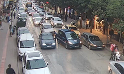 Bursa'da direksiyon başında kalp krizi geçiren sürücüyü zabıtalar kurtardı