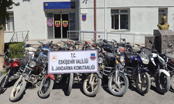 Eskişehir jandarması kaçak motosikletleri operasyonla ele geçirdi: 27 kişiye soruşturma